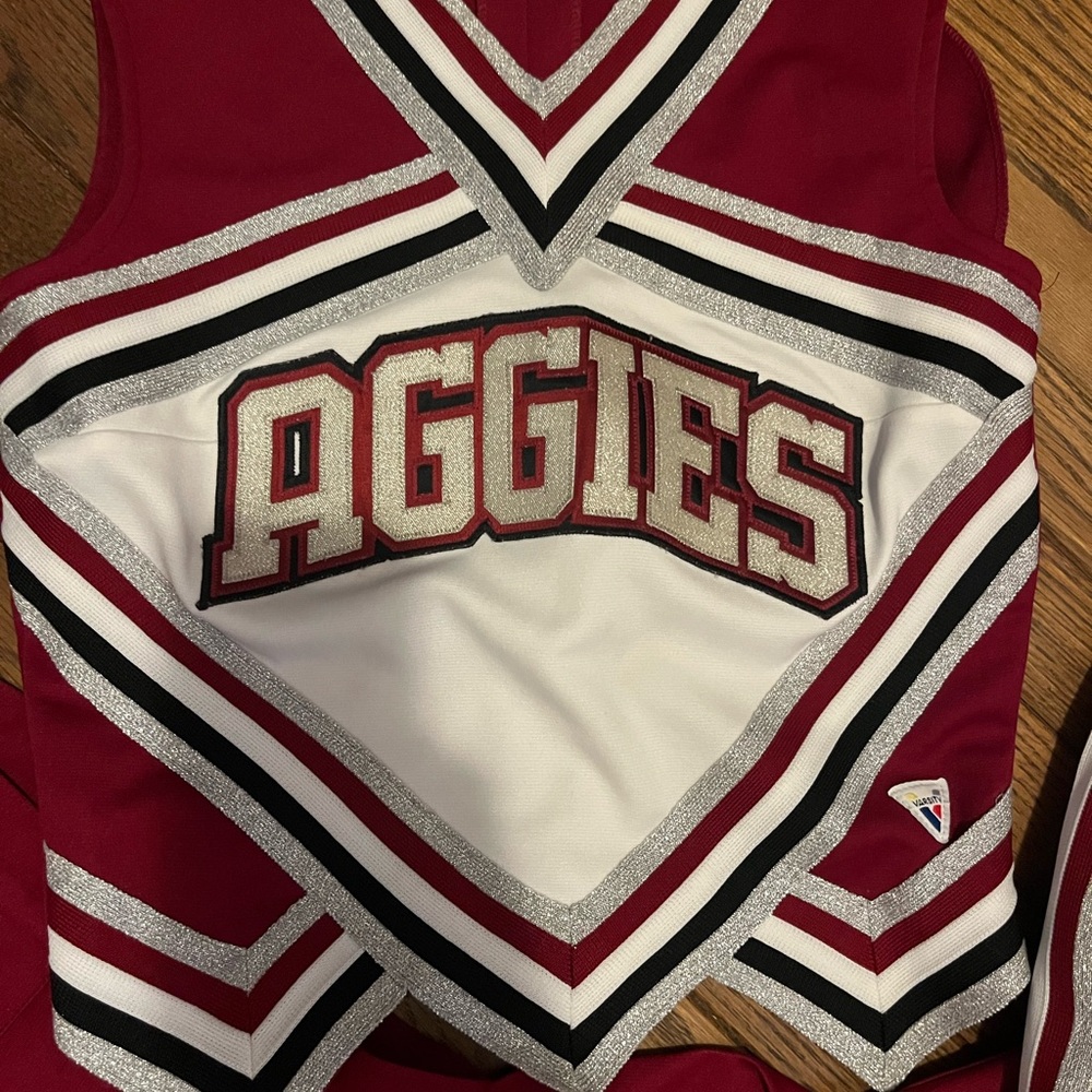 Aggies Varsity Cheerleader Uniforms 🎉 - Picture 2 of 4